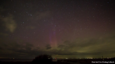 1K3L6006.JPG (190.54 KiB) 4210 mal betrachtet Mein Bild 2 : 1K3L6006-2<br />Datum: 2023 03 23-24 Zeit : 21:40 MEZ Ort: Großenbrode Blick auf Fehmarn<br />Kamera : Pentax K3 II <br />Objektiv : Pentax 11-18 mm 1:2,8 = 11 mm 1:2,8 <br />ISO : 2000 Belichtungszeit : 10 Sekunden