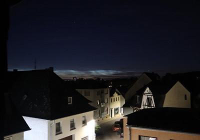 03:22 Uhr MESZ