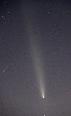 T-A 19:32 UTC (200mm, ISO 3200, 6.3, 4sek)