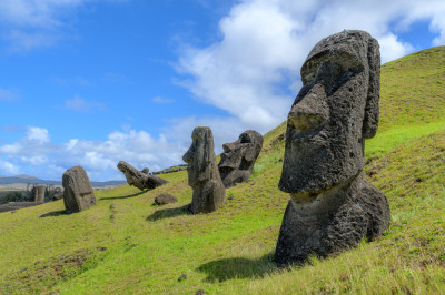 moai_rapa.jpg