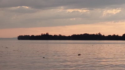 21:25 verschwindet die NS hinter der tieferen Wolkenschicht