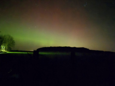 Im Hintergrund das "Jeersdorfer Holz"