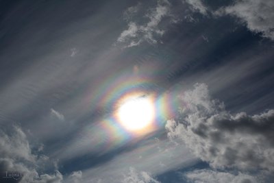 14:22 MEZ - visuell waren 4 Ordnungen deutlich zu sehen, bei genauem hinschauen auch schwach die fünfte Ordnung.